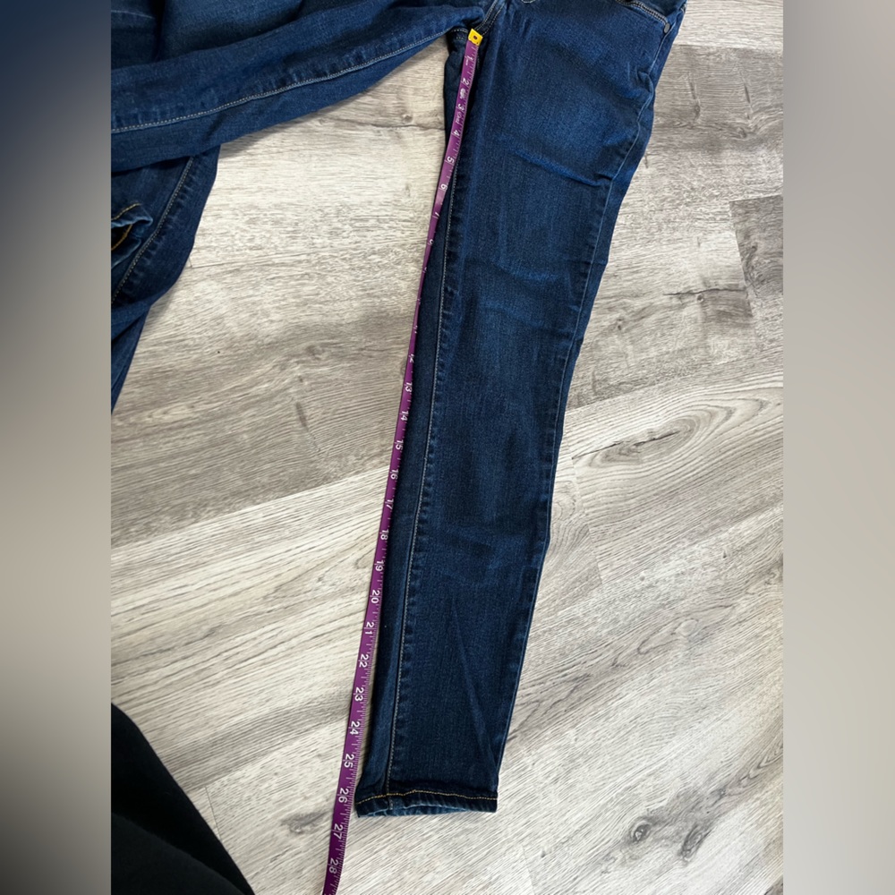 (2) PAIGE Jean bundle size 27 - Picture 6 of 7